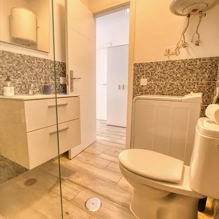 Апартаменти Con 1 Da Letto Con Vista Ov223